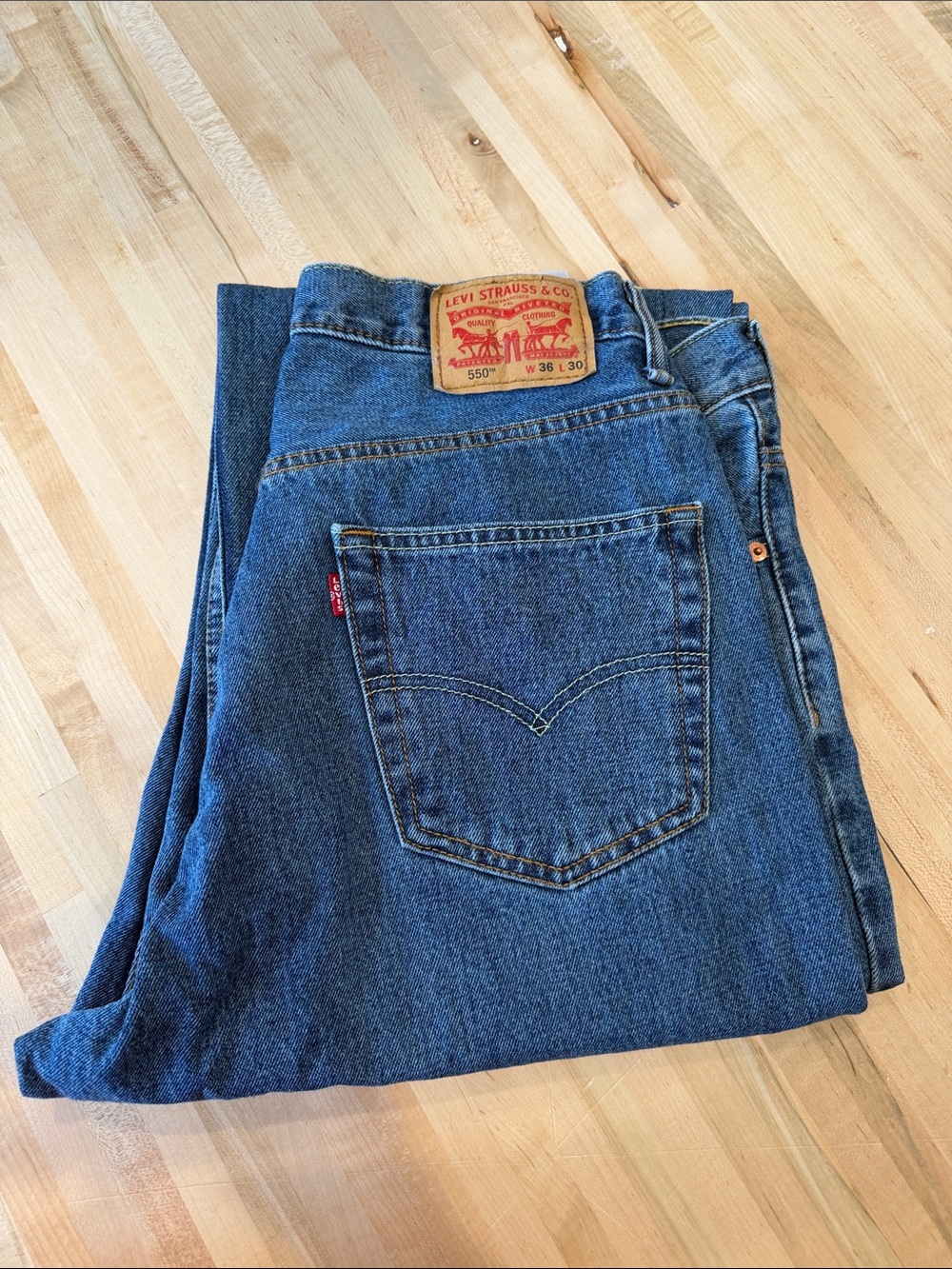 Levi's Men's Dark Blue 550 Relaxed Jeans